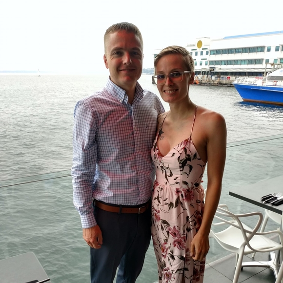 Meet your Posher, Julie - Picture 1 of 1